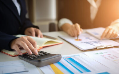 How Defined Contribution Health Benefits Give Brokers, Employers, and Employees More Control