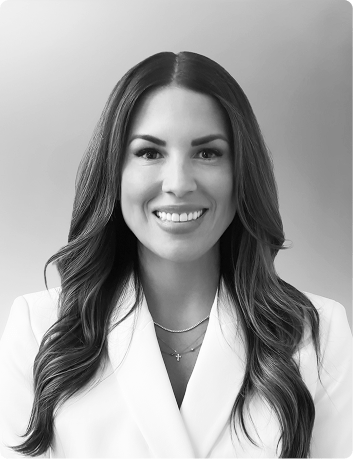 Lauren Sweda headshot